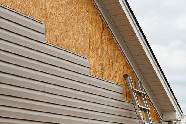 Professional Siding Contractor technician working in Somerset, PA